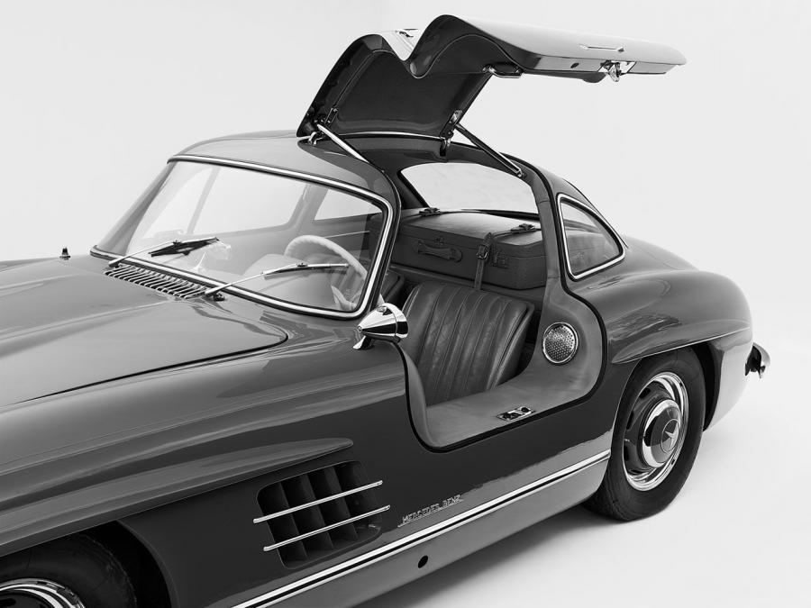 Детали экстерьера Mercedes-Benz 300 SL 1955 года  (фото 74 из 233)